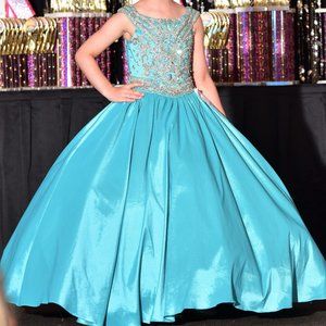 Little Rosie Size 8 Gown